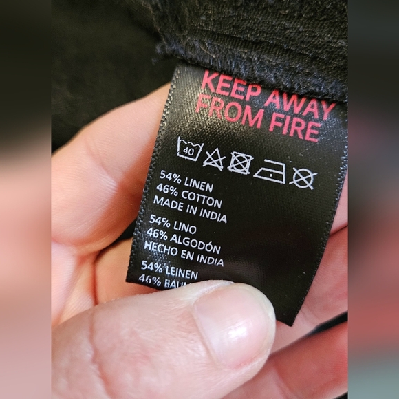 URBAN OUTFITTERS UO Button-Down Strappy Back Linen Dress. Black. Size XS - Picture 6 of 13